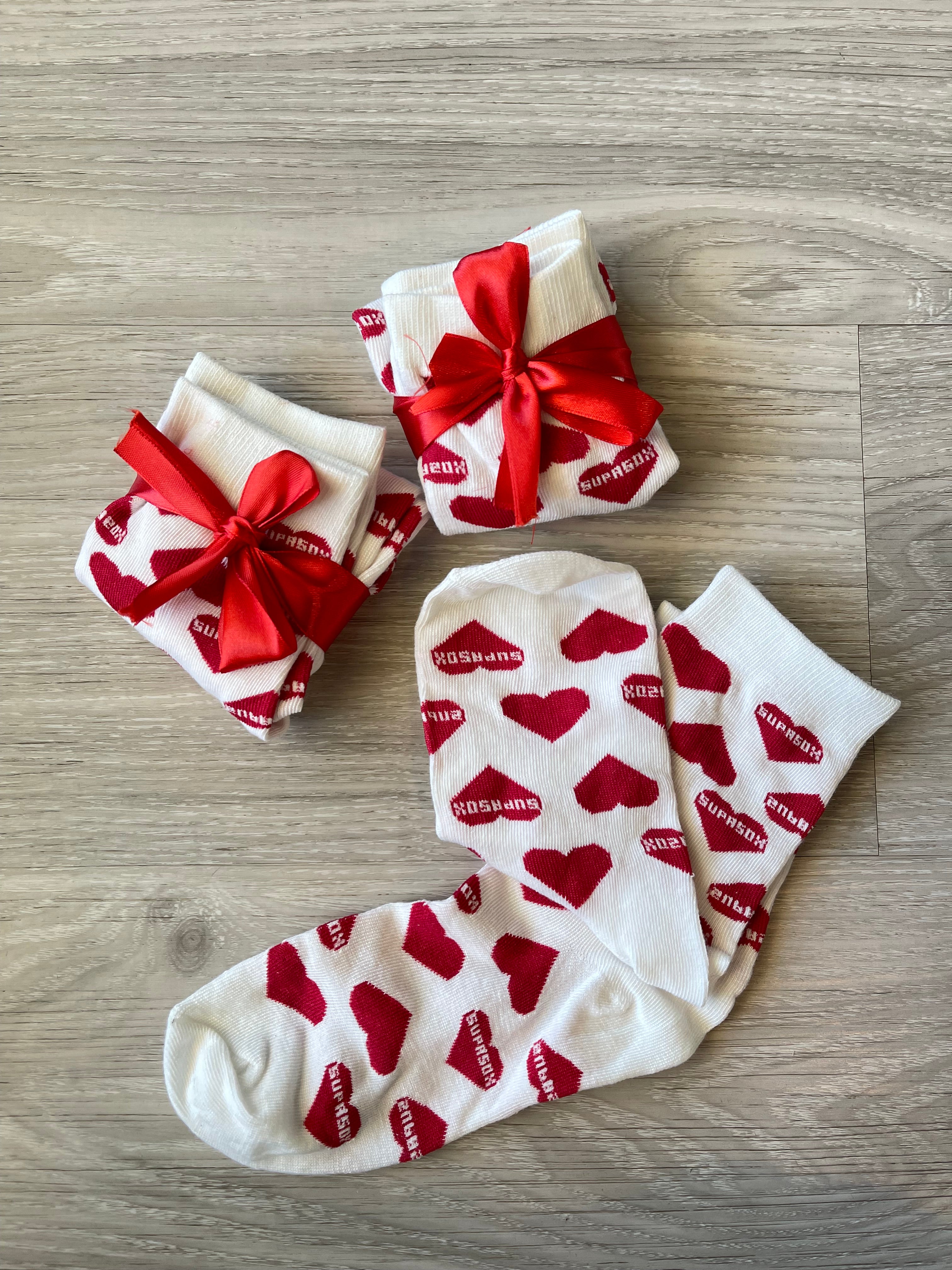 Red hearts socks