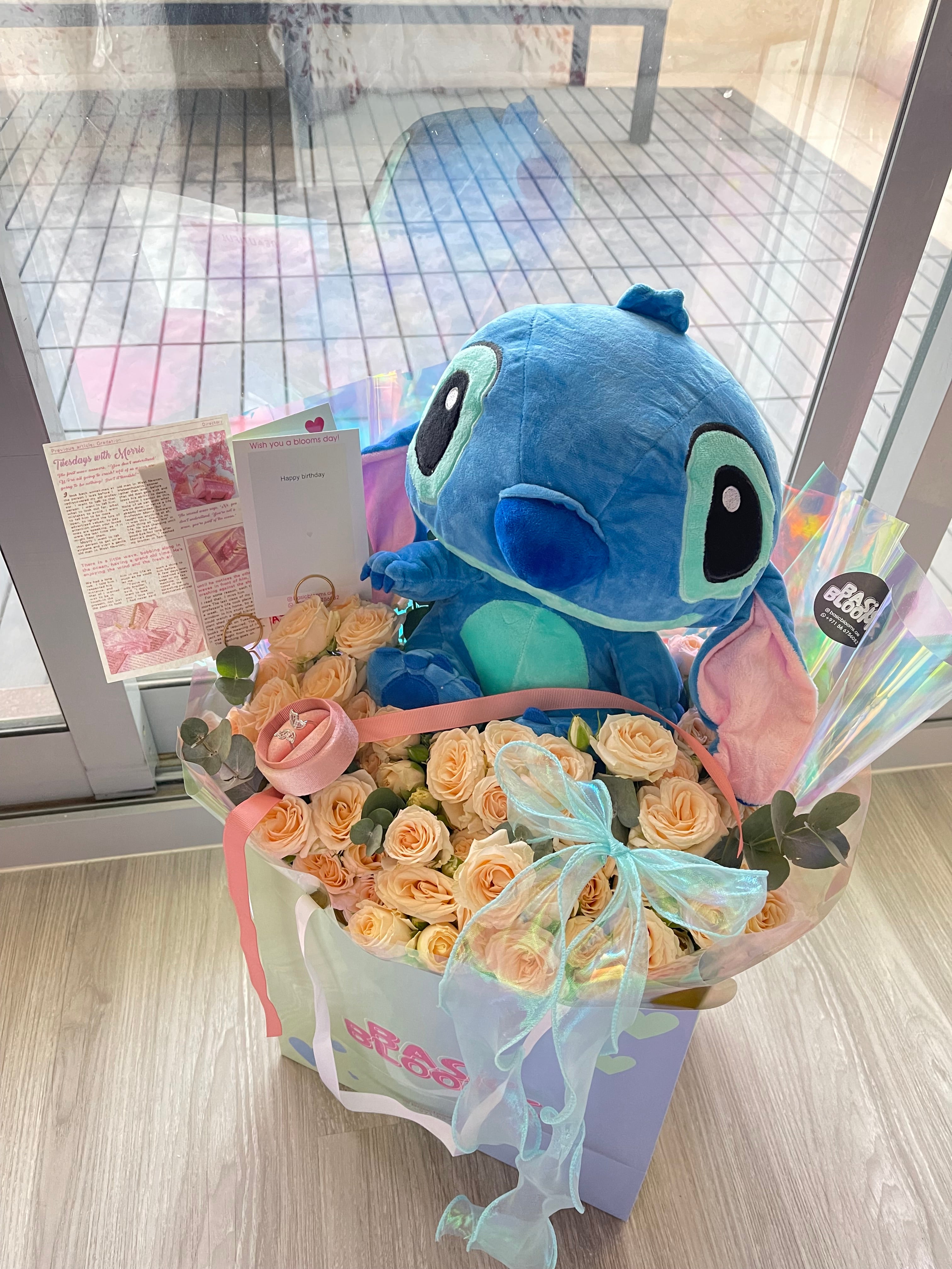 Stitch bouquet with ring💙