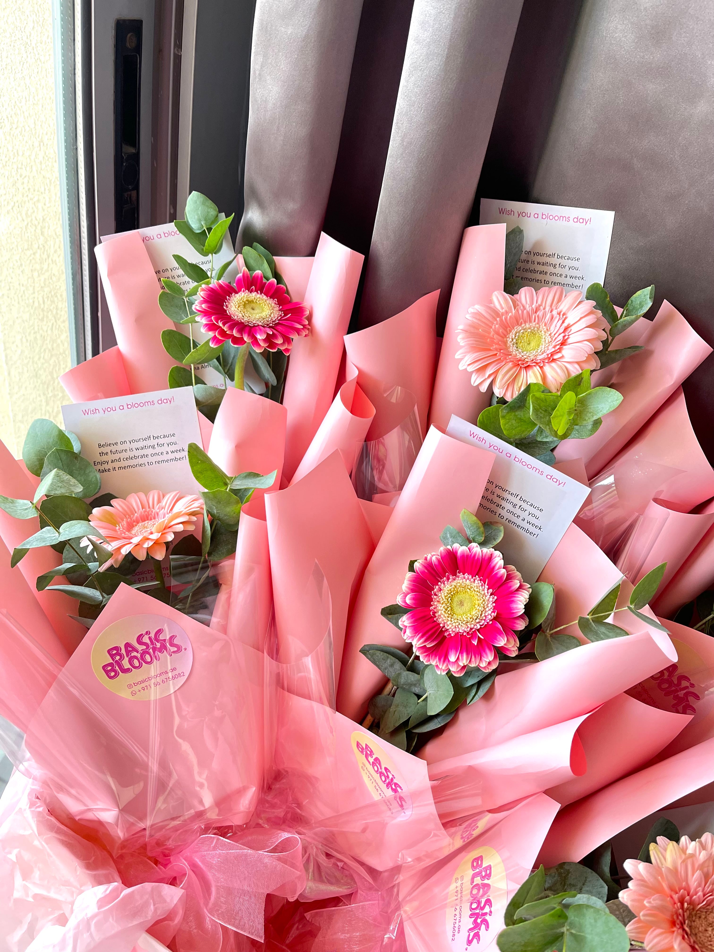 6 mini Gerbera Bouquet💕