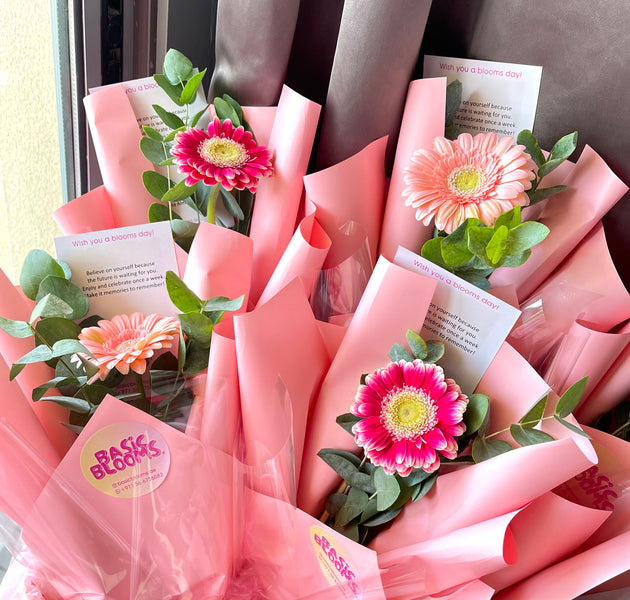 6 mini Gerbera Bouquet💕