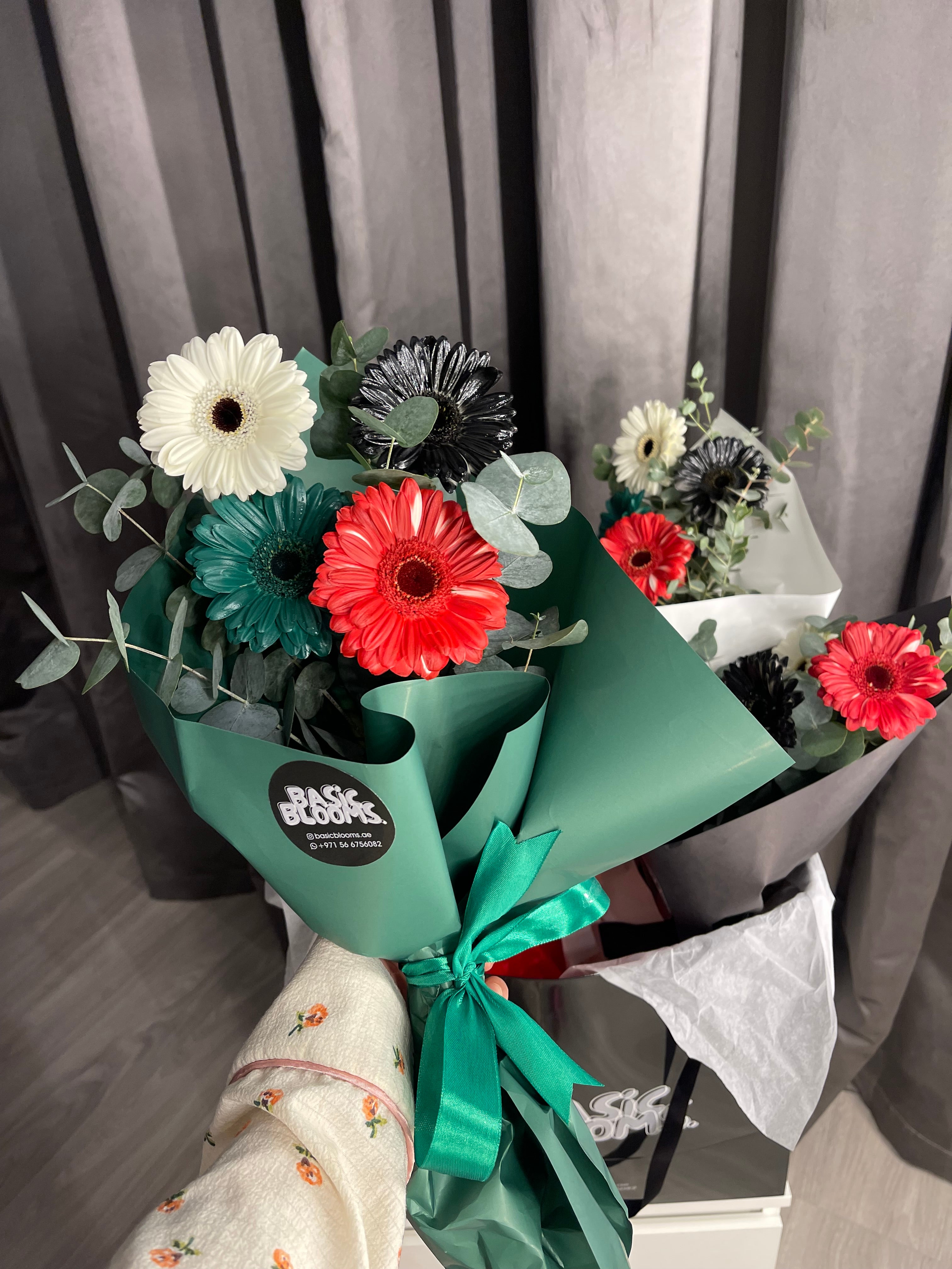 4 mini bouquet 🇦🇪