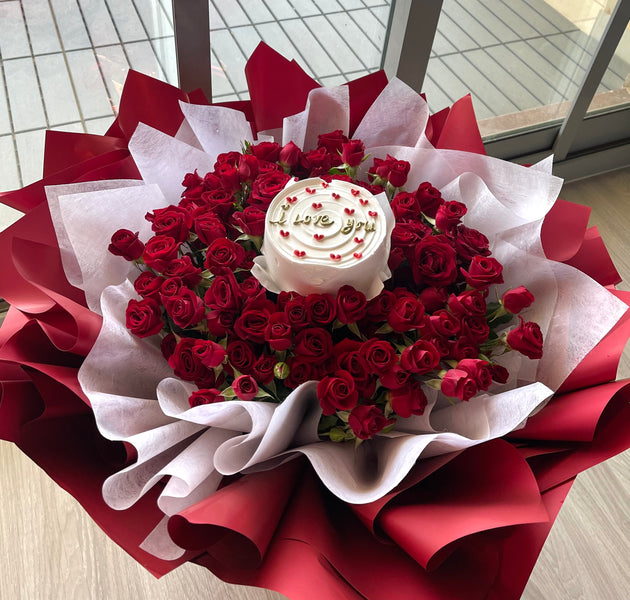 Classy Red Flowers Bouquet❤️