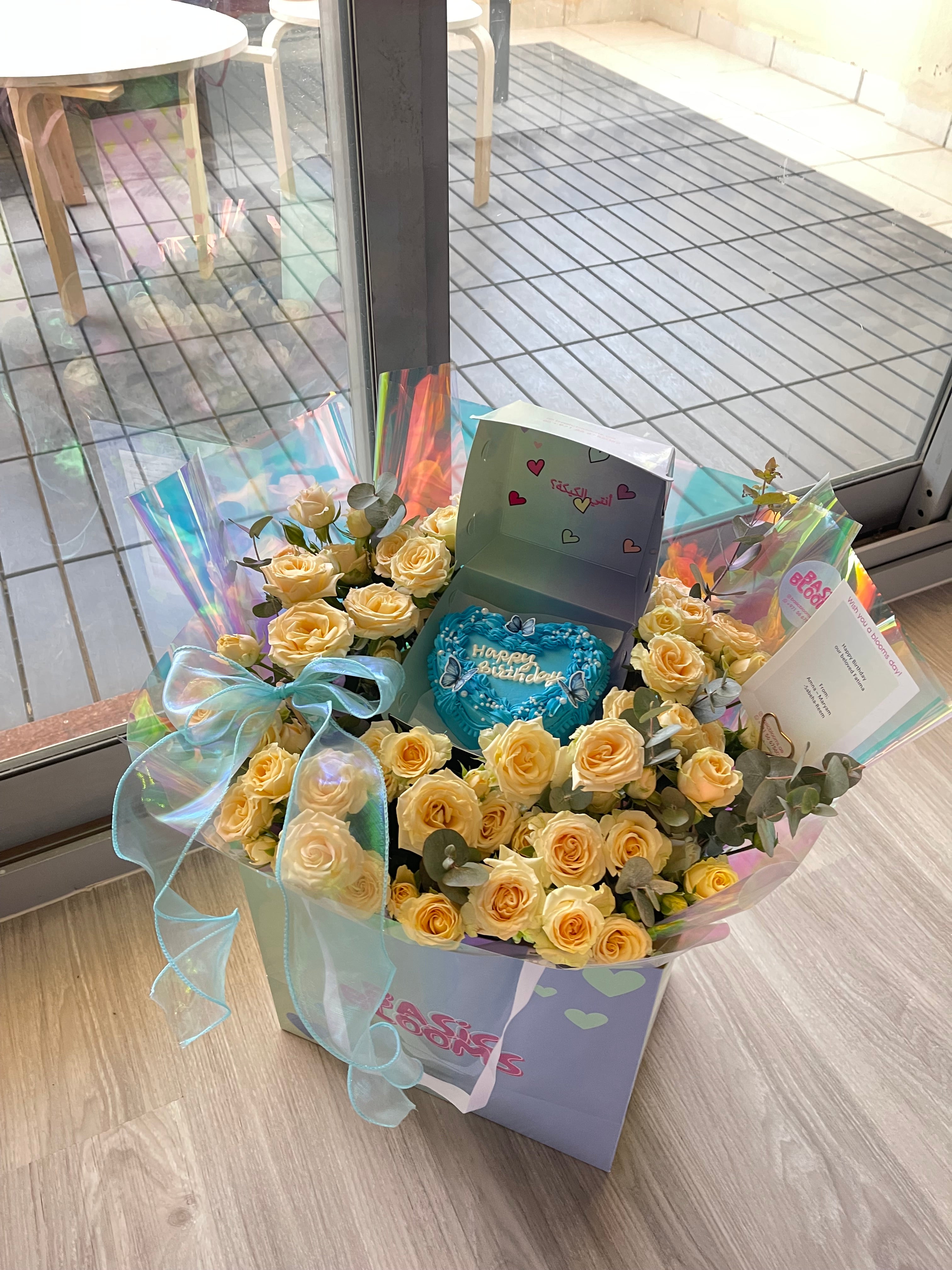 Flowers bouquet with blue cake💙