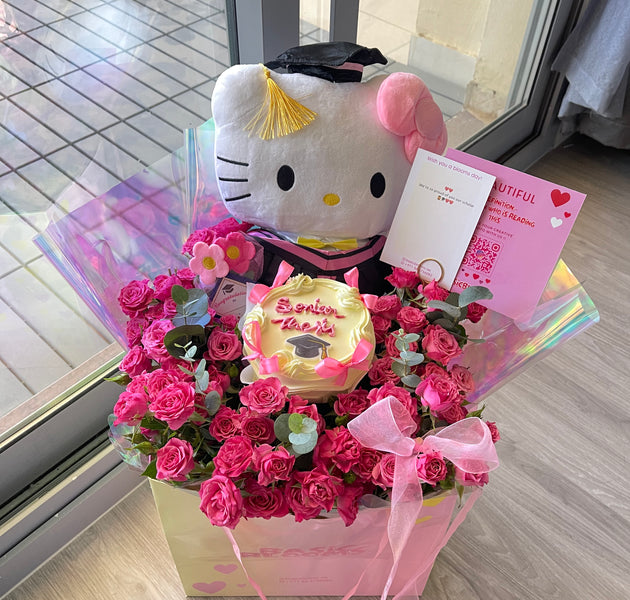 Graduation HelloKitty bouquet