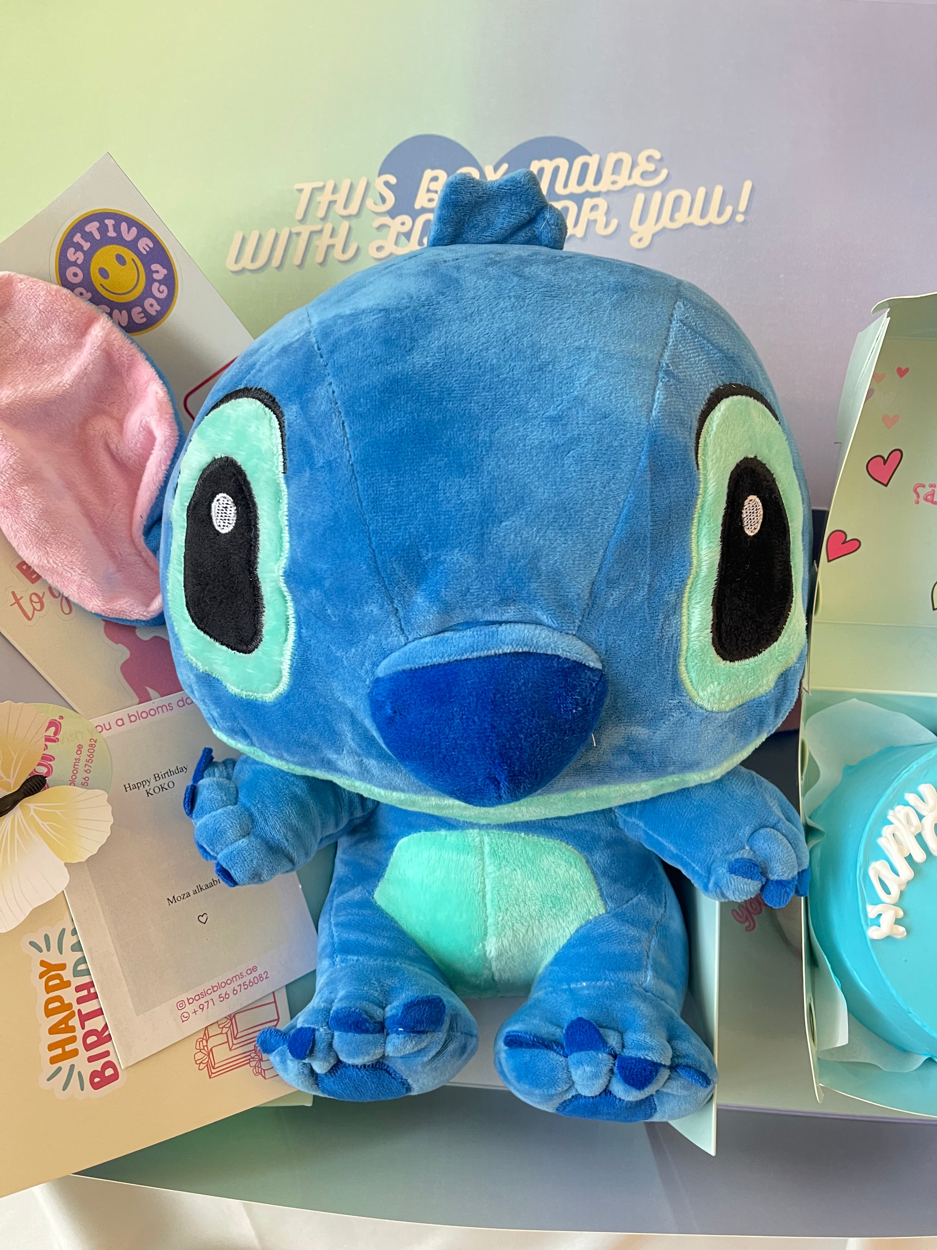 Stitch box with cake💙