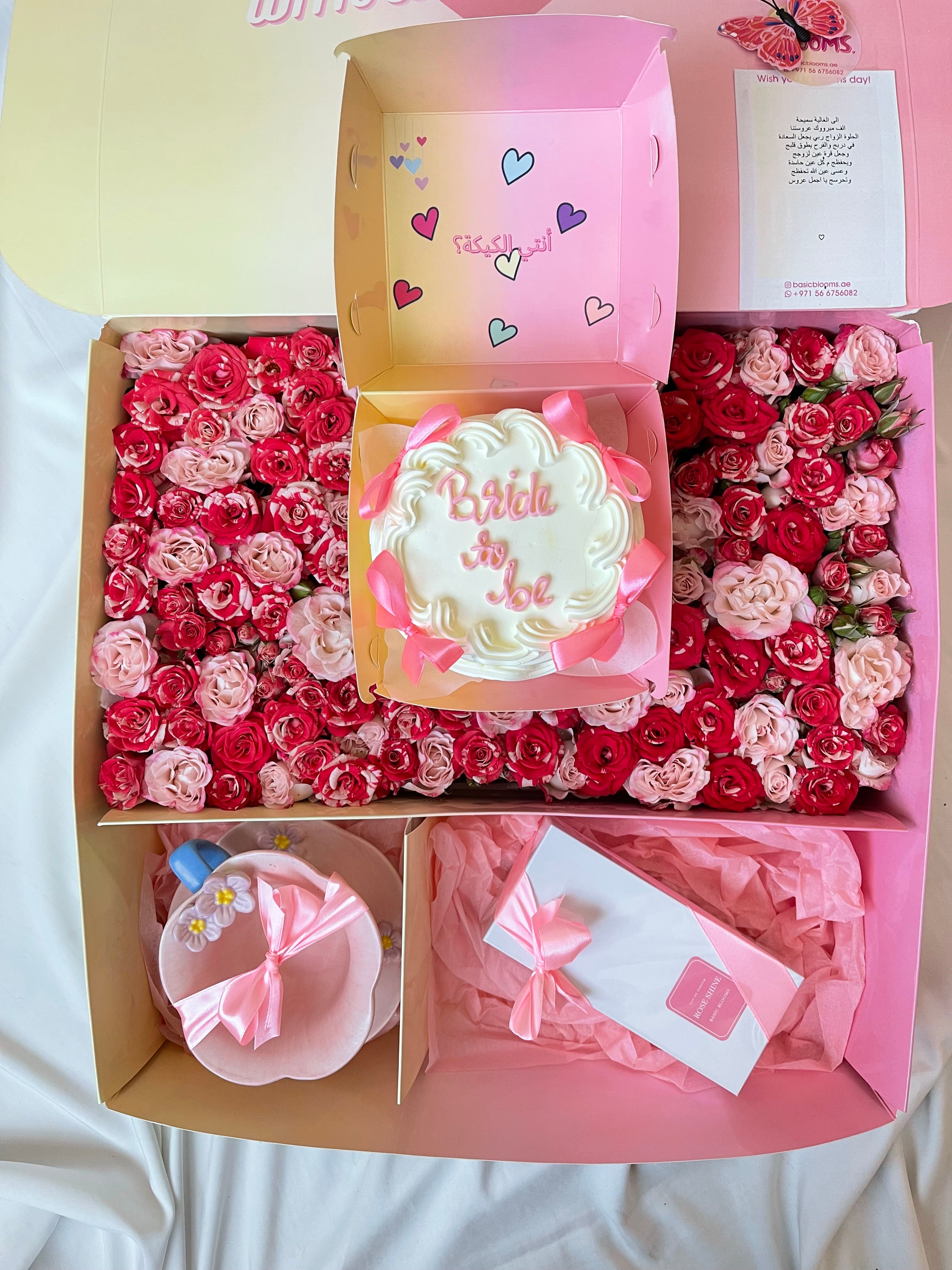 Bride to be flowers box💕