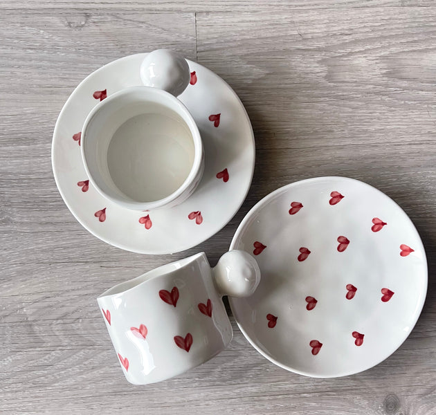 Red hearts cup