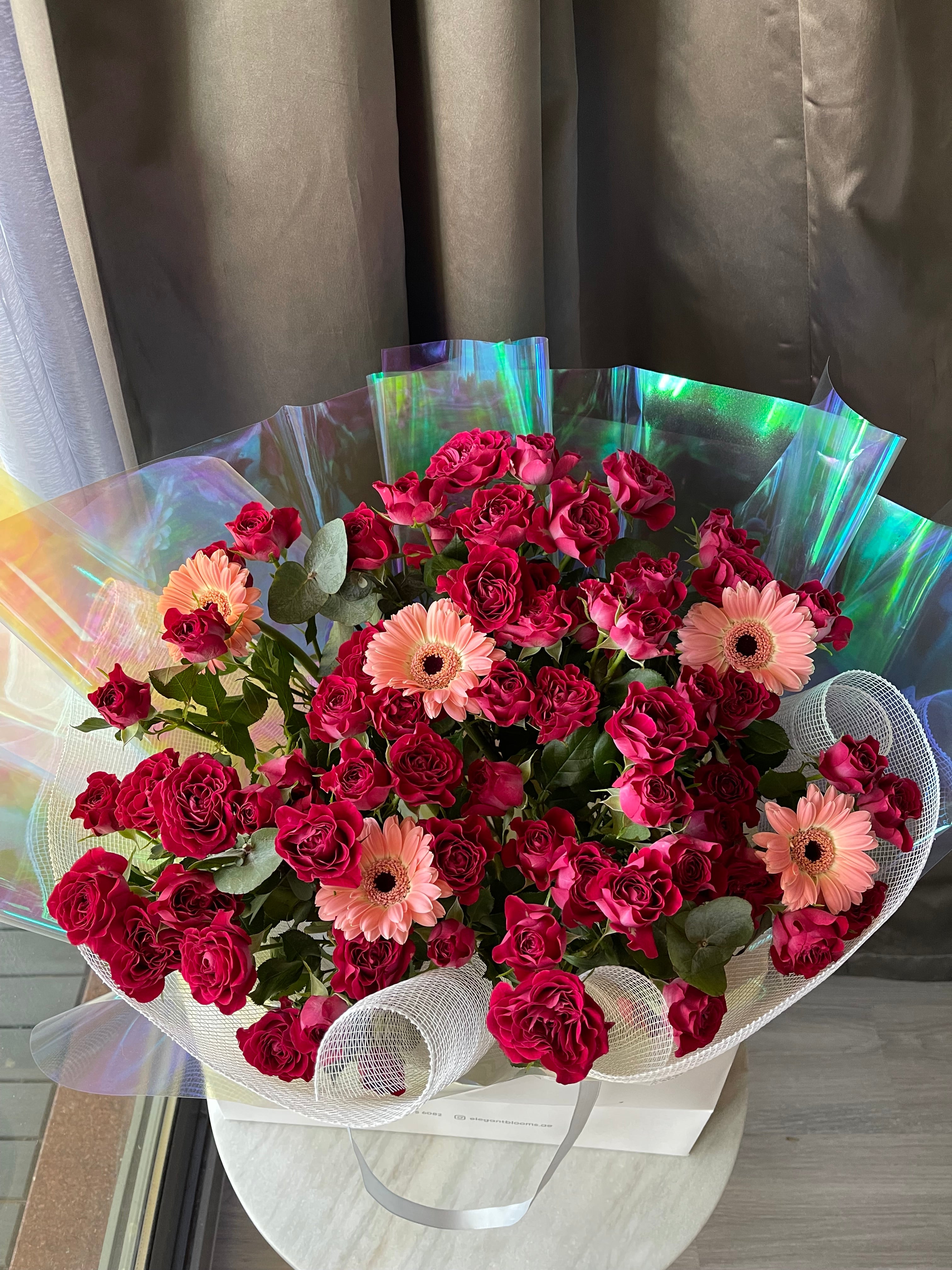 Dark pink Flowers bouquet