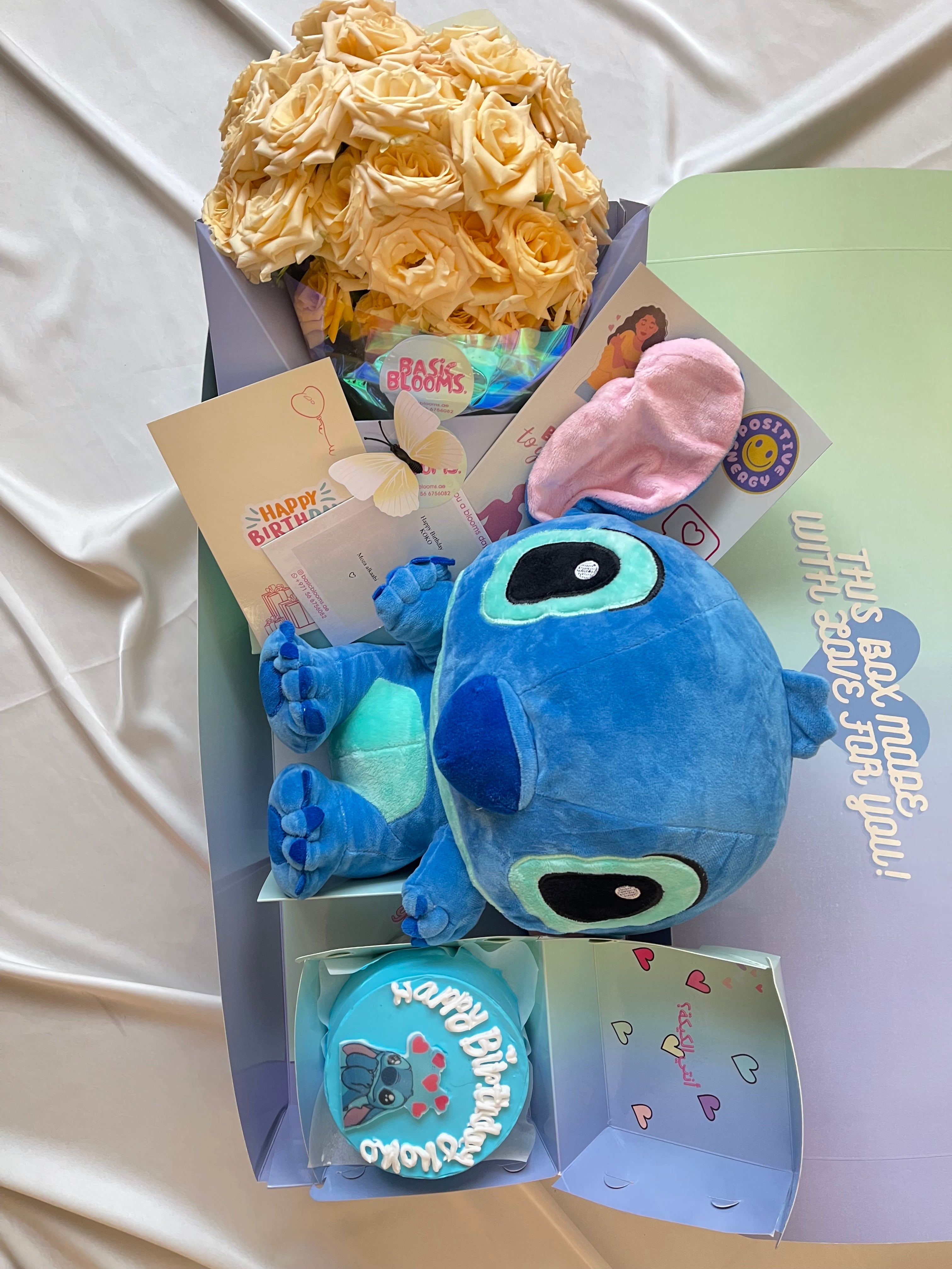 Stitch box with cake💙