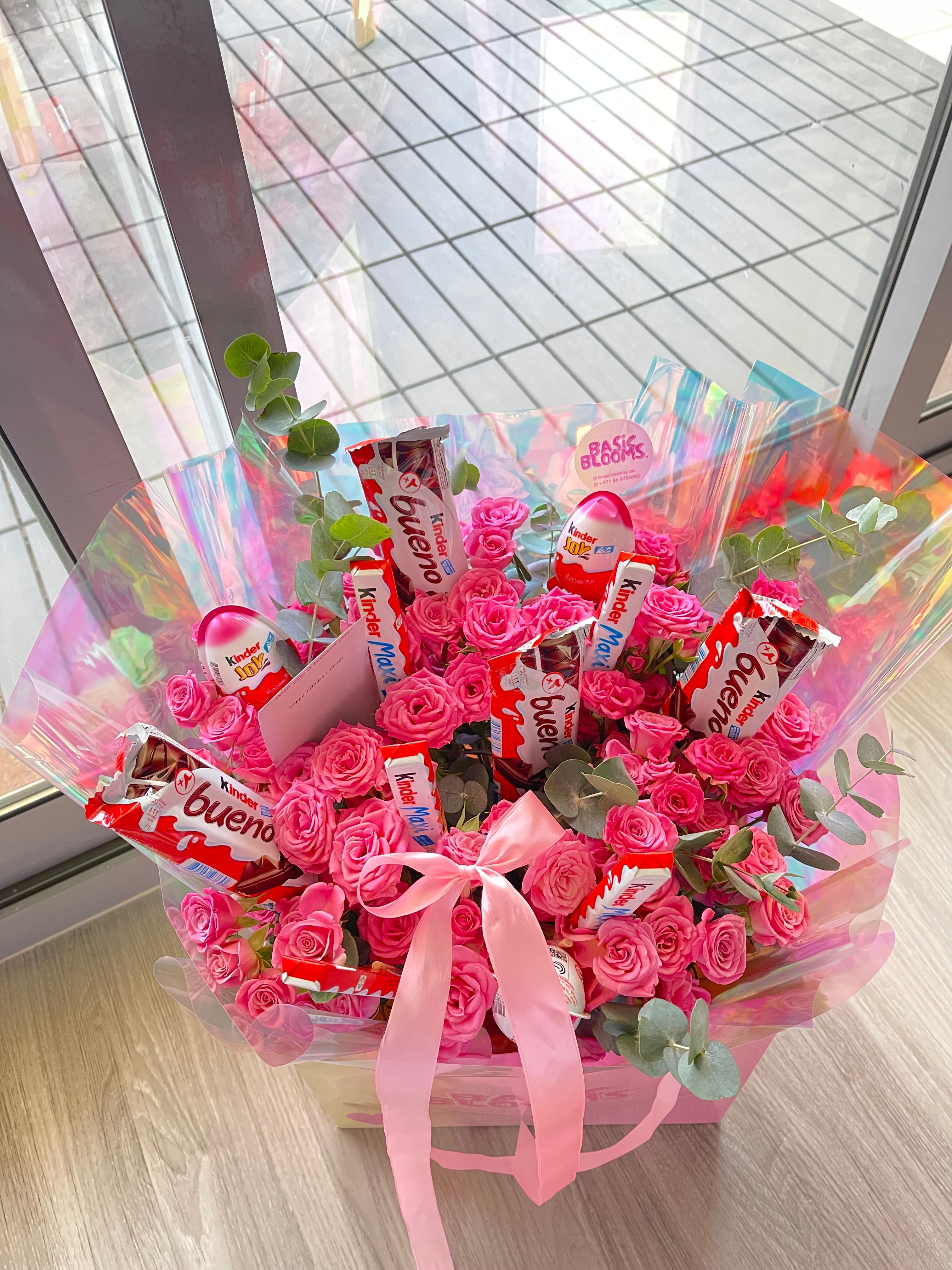 Flowers & kinder bouquet