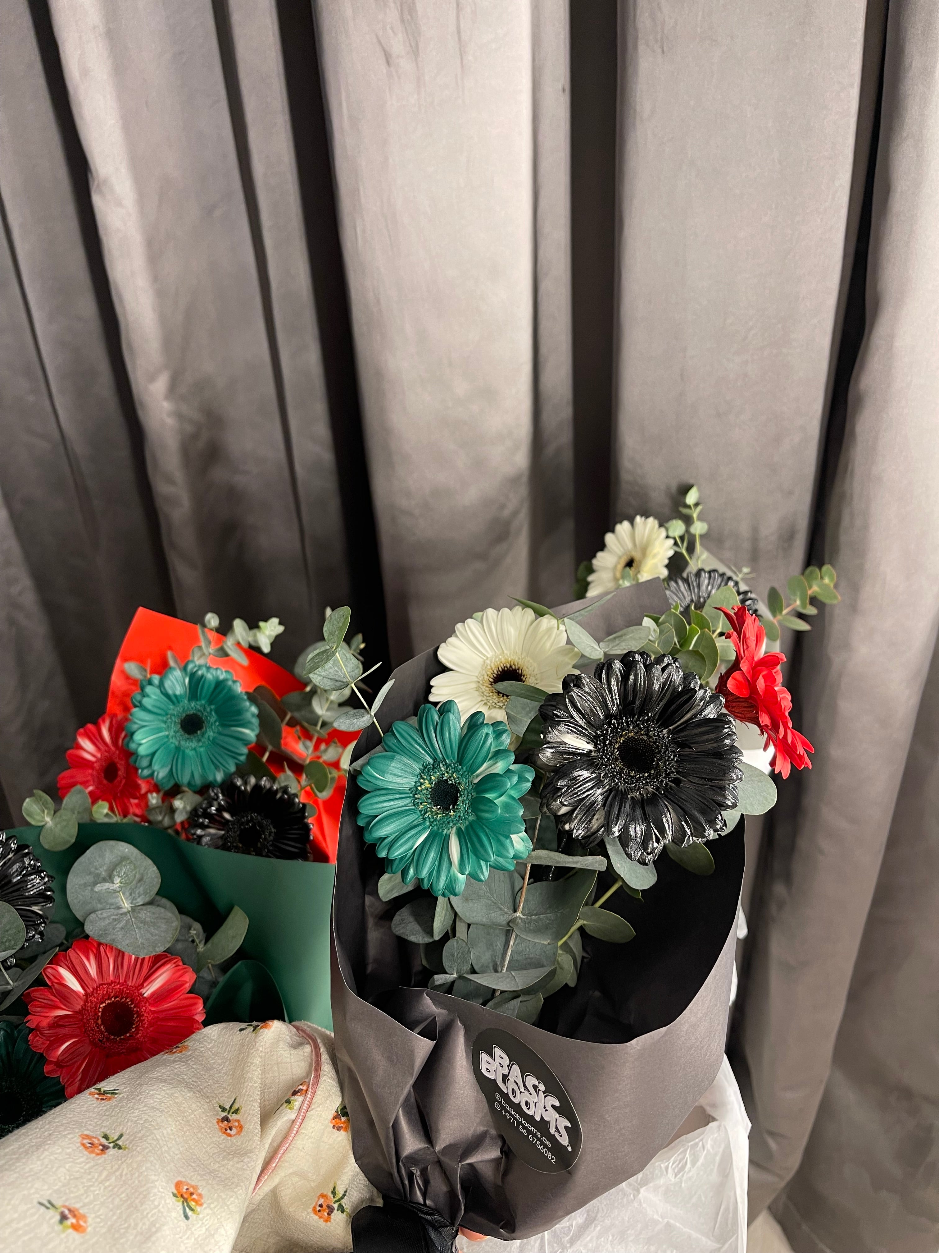 4 mini bouquet 🇦🇪