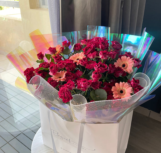 Dark pink Flowers bouquet