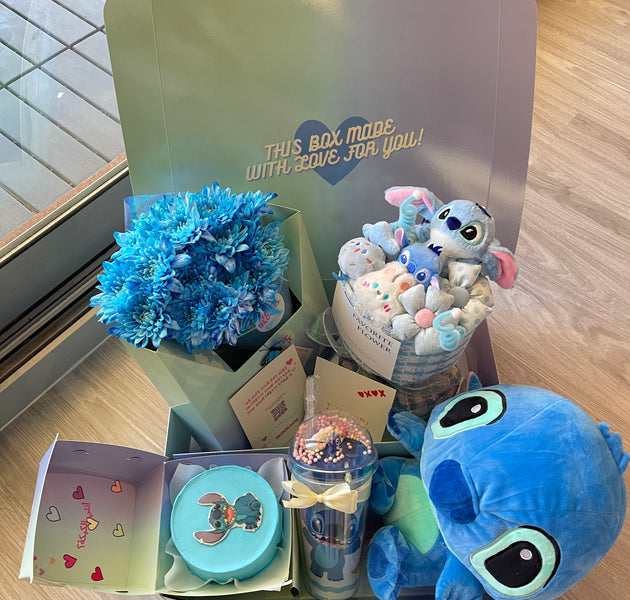 Stitch box💙