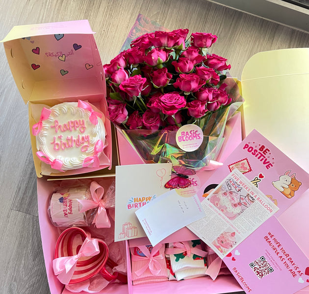 Pink birthday box(10)💕