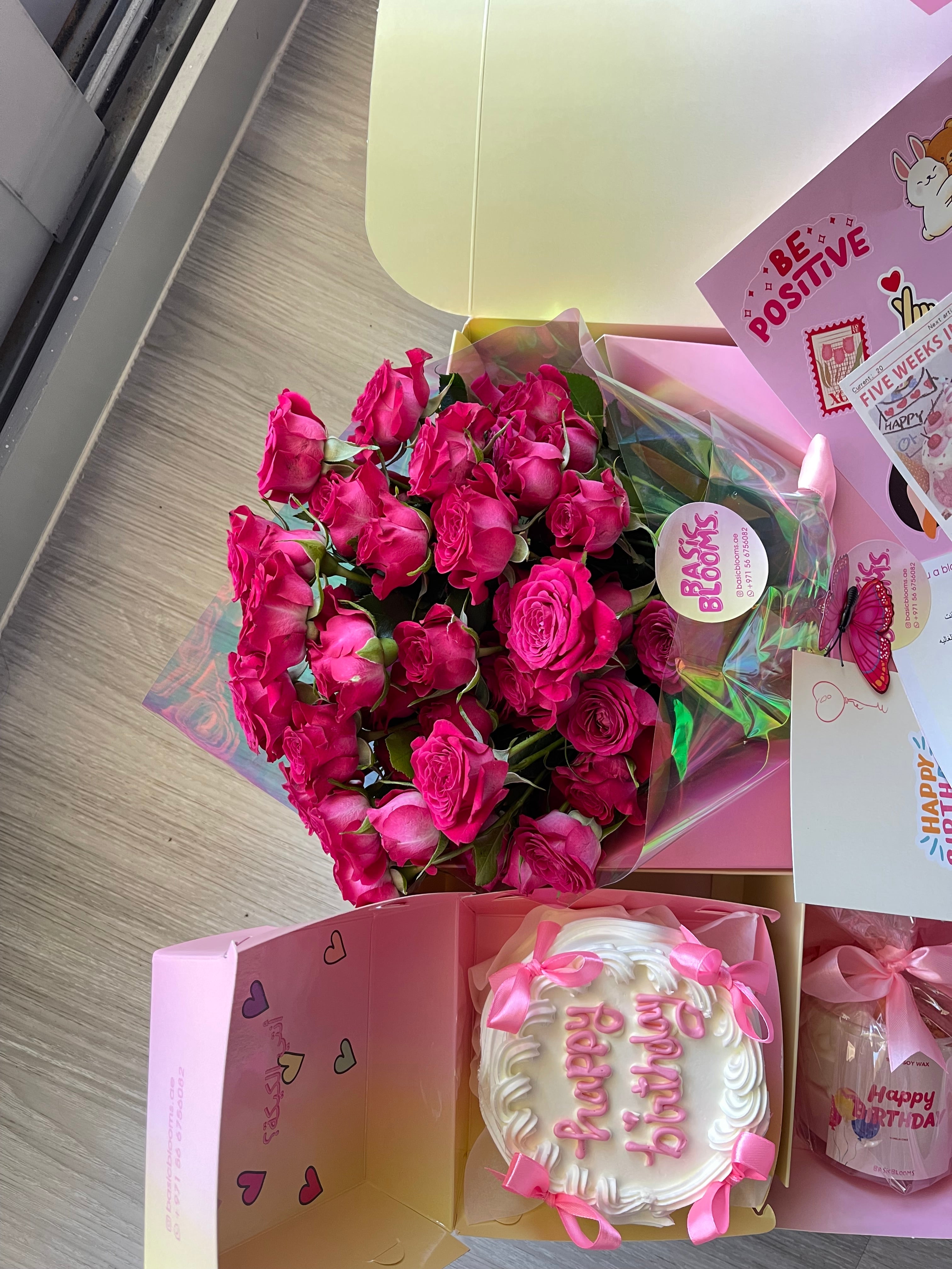 Pink birthday box(10)💕