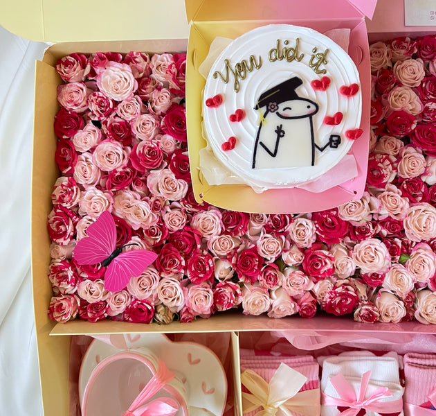 Graduation flowers box🌸